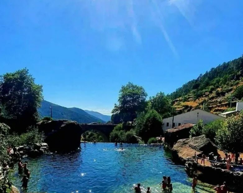 Praia Fluvial de Loriga, Portugal